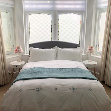 Spacious Comfortable Flat With Free Parking In East Finchley, Muswell Hill & Close To Alexandra Palace ロンドン エクステリア 写真